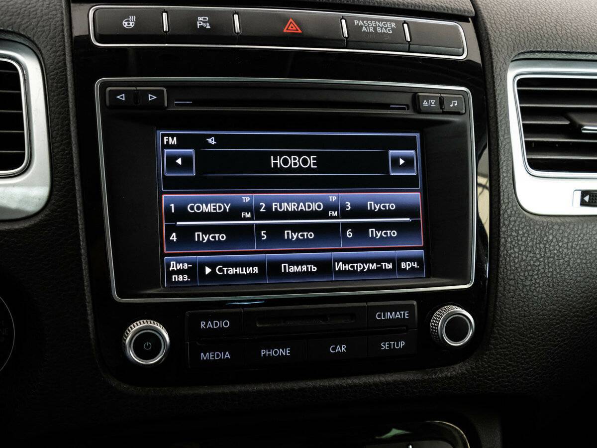 Купить Volkswagen Touareg с пробегом. Фото: #13