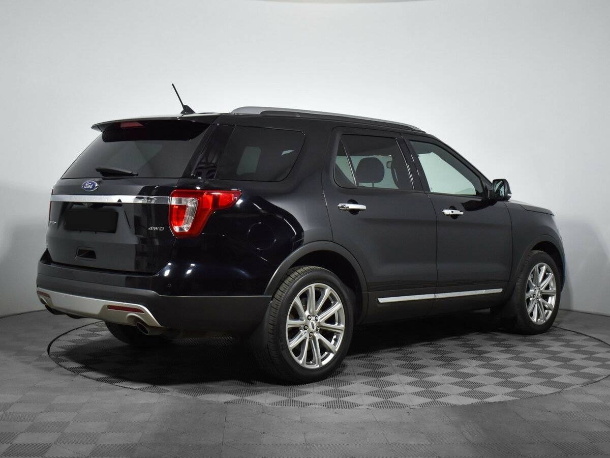 Купить Ford Explorer с пробегом. Фото: #3