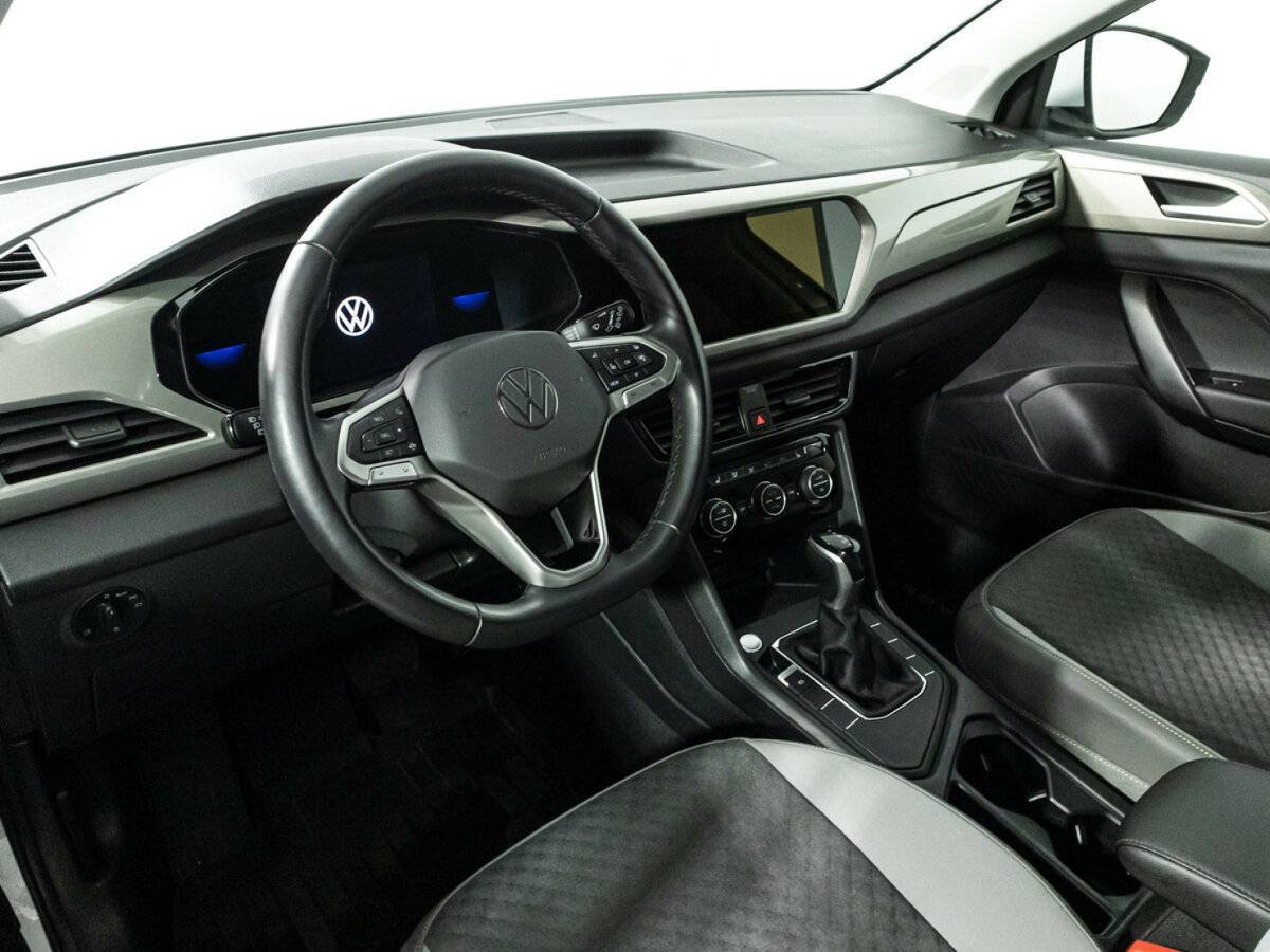 Купить Volkswagen Taos с пробегом. Фото: #10