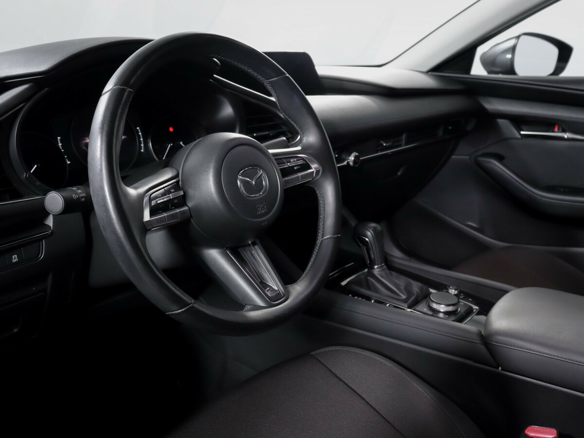 Купить Mazda 3 с пробегом. Фото: #11