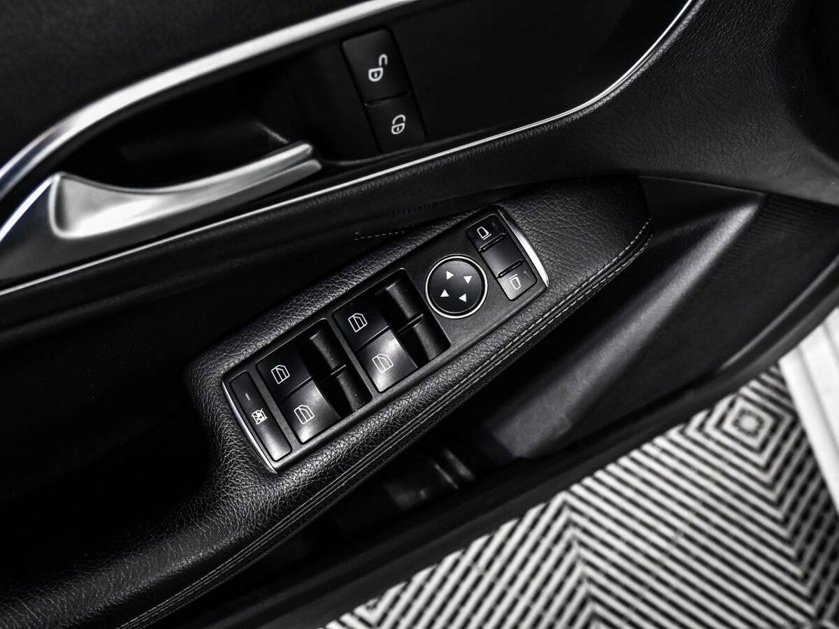 Купить Mercedes-Benz A-Класс с пробегом. Фото: #11