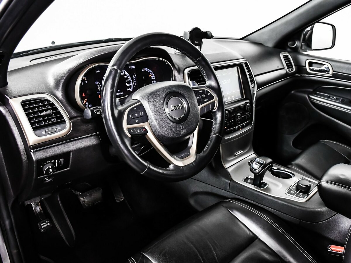 Купить Jeep Grand Cherokee с пробегом. Фото: #10
