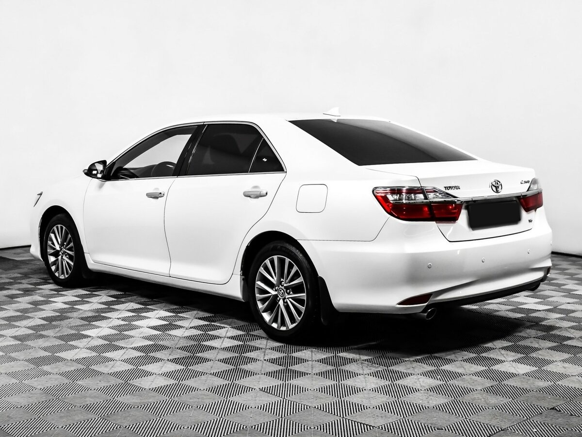Купить Toyota Camry с пробегом. Фото: #5
