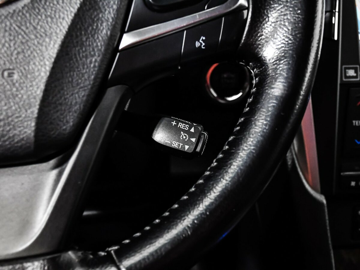 Купить Toyota Camry с пробегом. Фото: #15