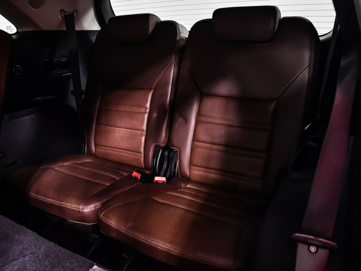 Купить Kia Sorento с пробегом. Фото: #11