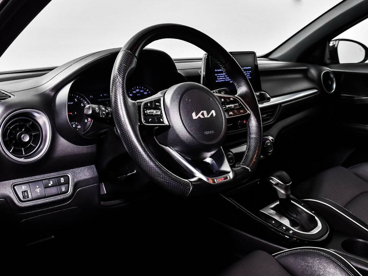 Купить Kia Cerato с пробегом. Фото: #9