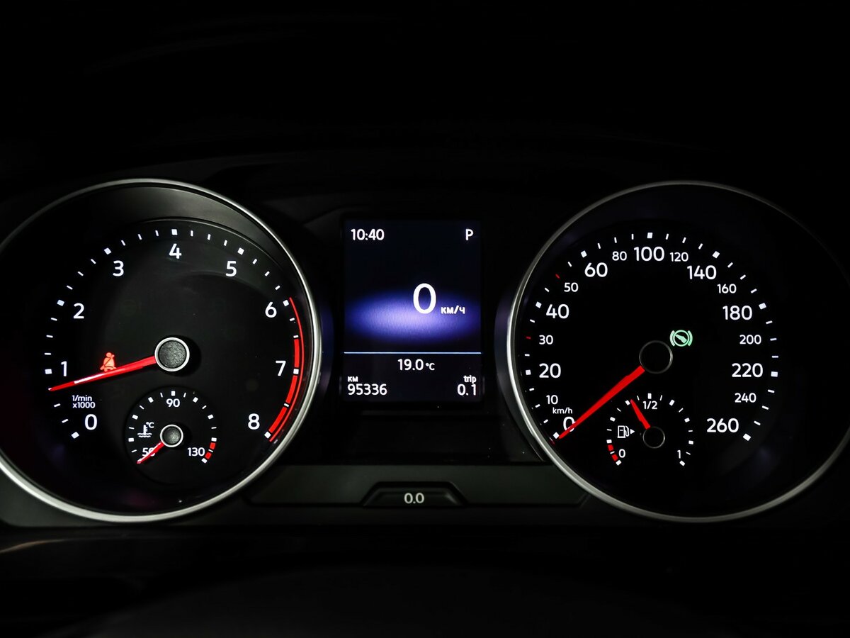 Купить Volkswagen Tiguan с пробегом. Фото: #8