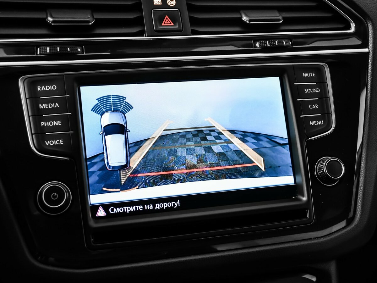 Купить Volkswagen Tiguan с пробегом. Фото: #12