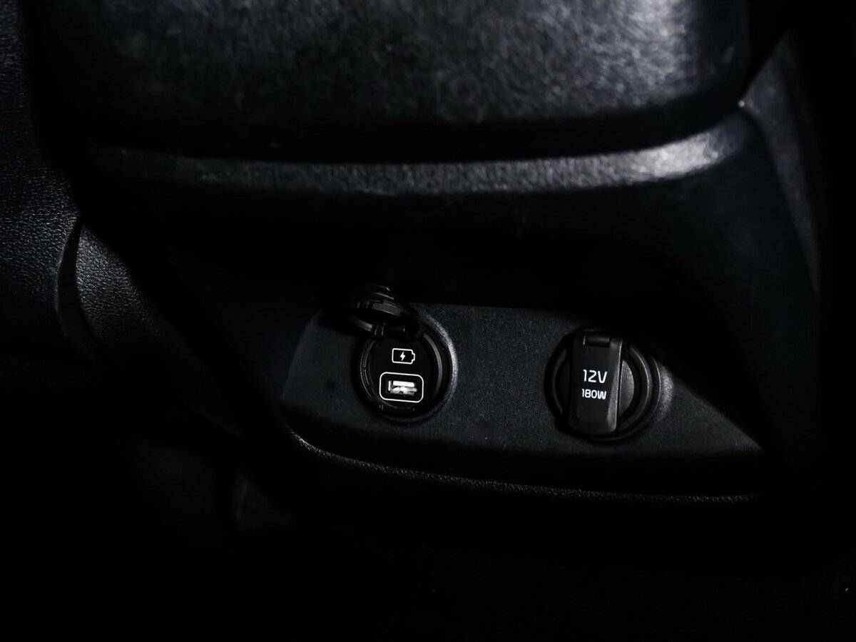 Купить Kia Sorento с пробегом. Фото: #13