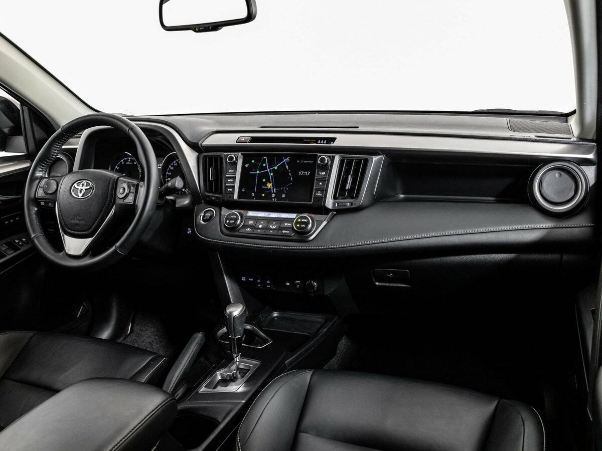 Купить Toyota RAV4 с пробегом. Фото: #7