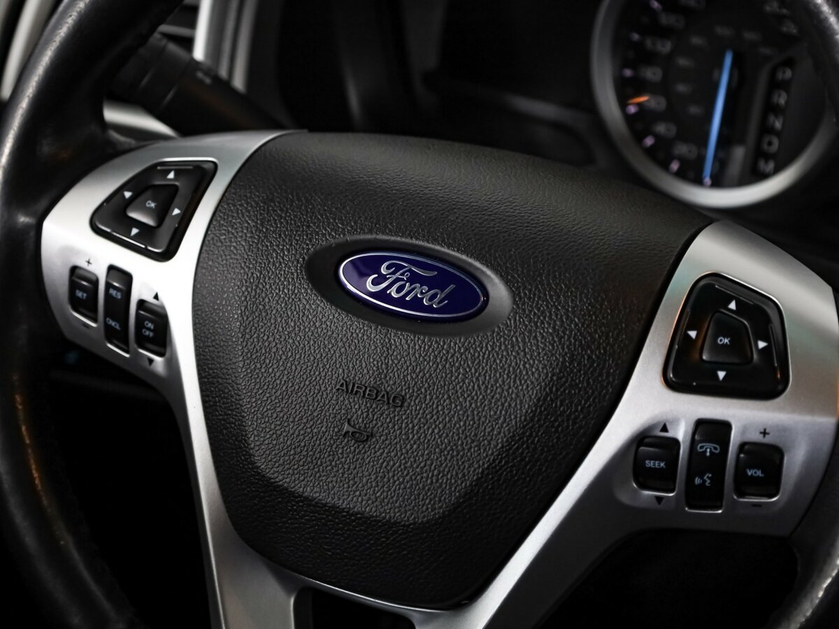 Купить Ford Explorer с пробегом. Фото: #10