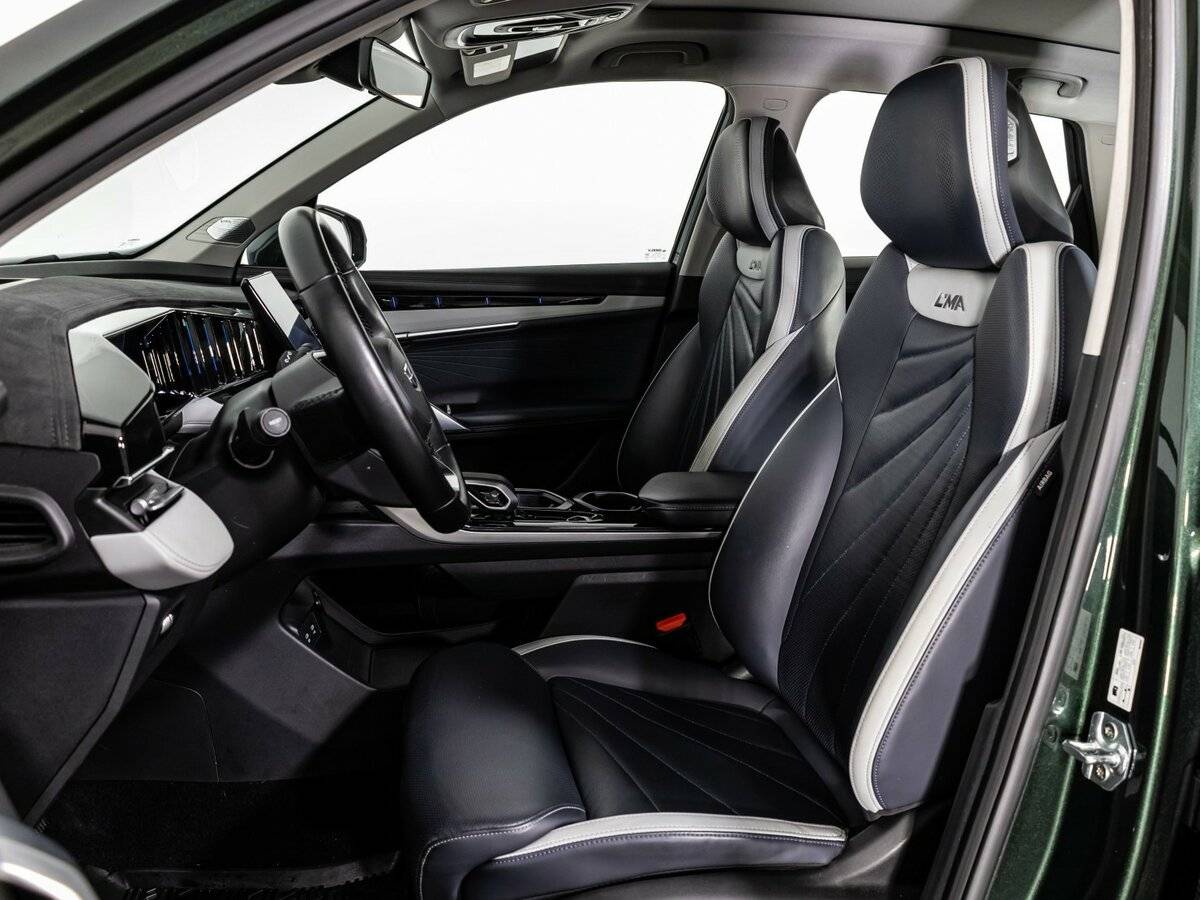 Купить Geely Atlas с пробегом. Фото: #14