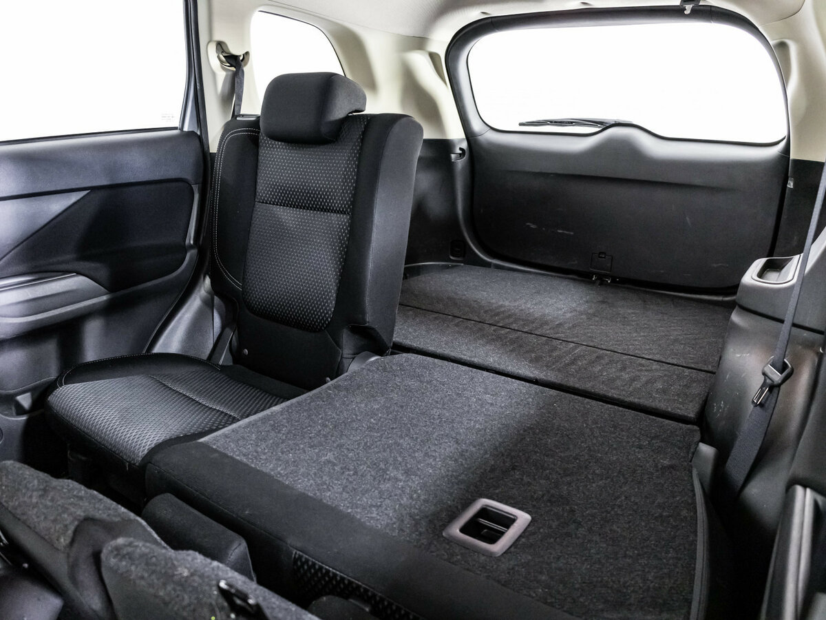 Купить Mitsubishi Outlander с пробегом. Фото: #16