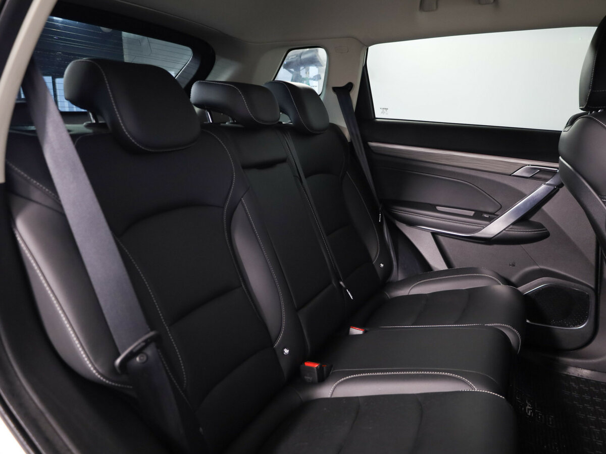 Купить Geely Atlas Pro с пробегом. Фото: #13