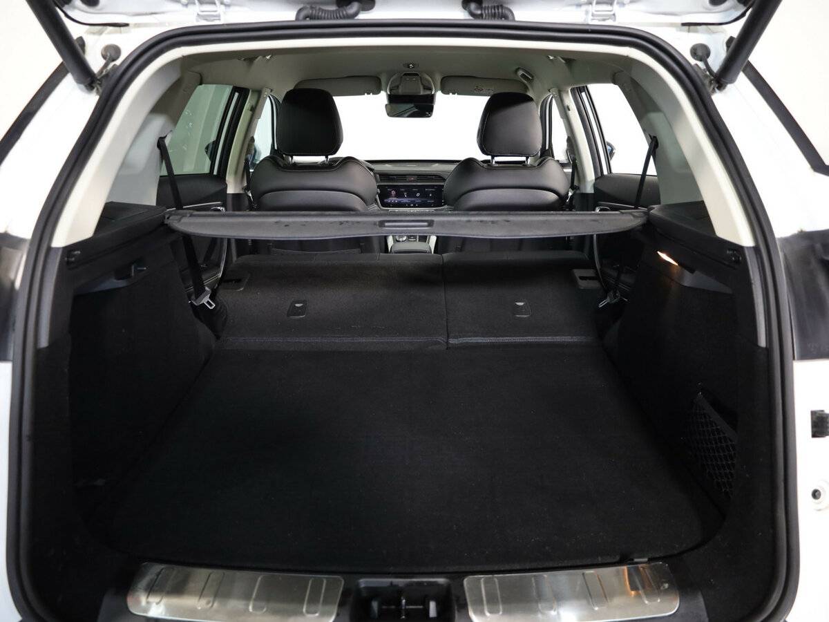 Купить Geely Atlas Pro с пробегом. Фото: #17