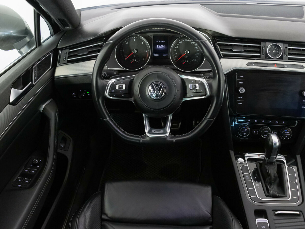 Купить Volkswagen Passat с пробегом. Фото: #10