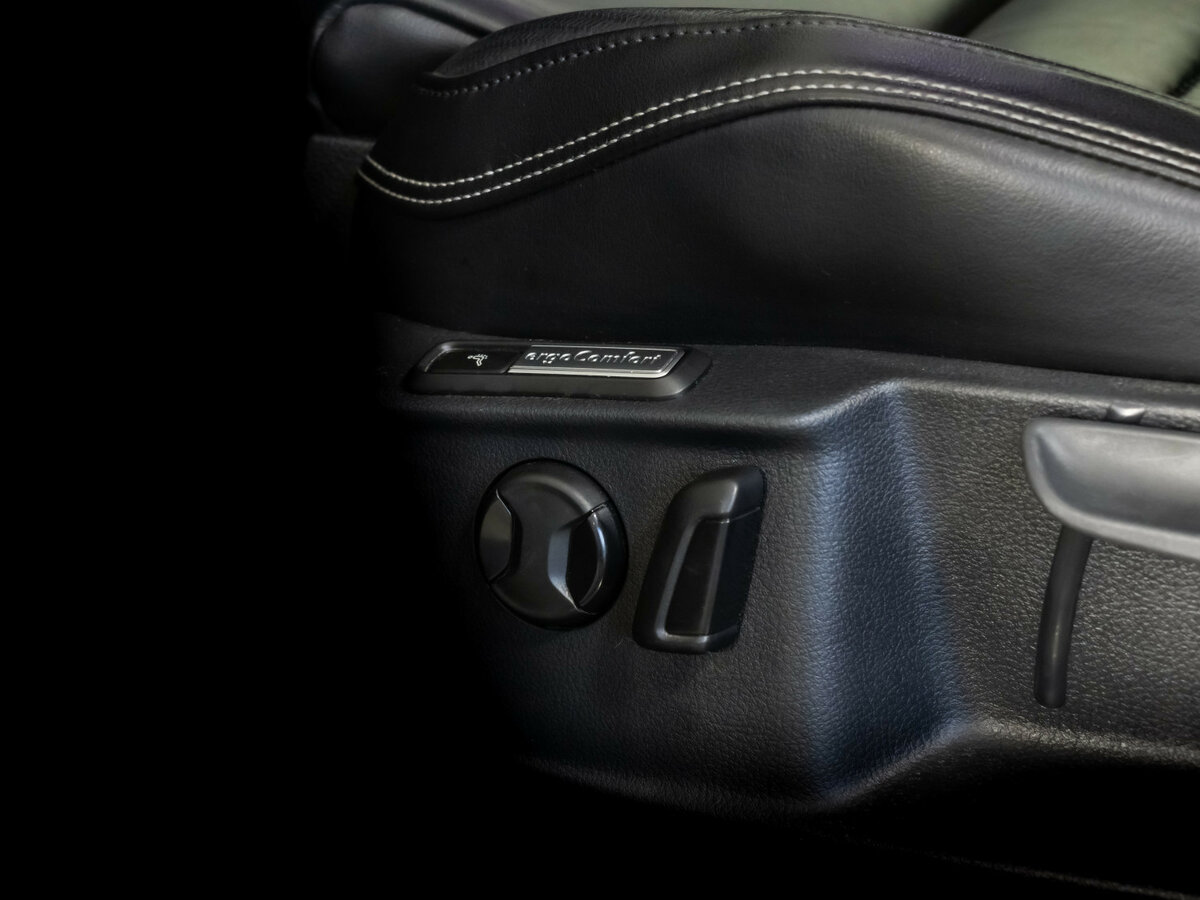 Купить Volkswagen Passat с пробегом. Фото: #22