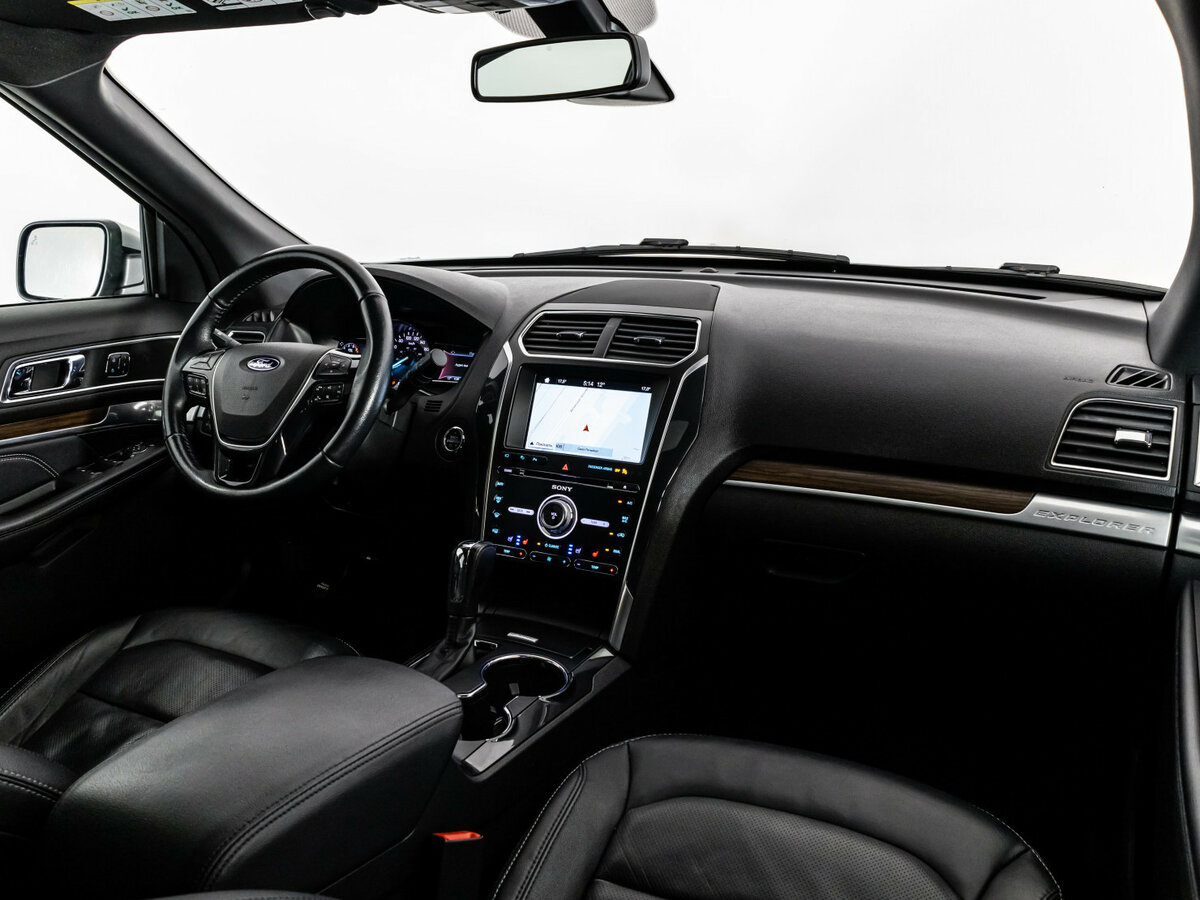 Купить Ford Explorer с пробегом. Фото: #7