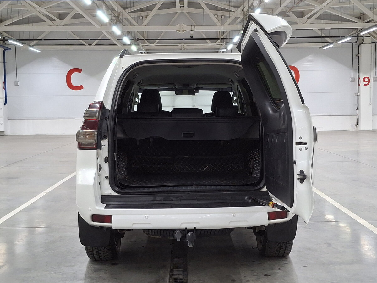 Купить Toyota Land Cruiser Prado с пробегом. Фото: #6