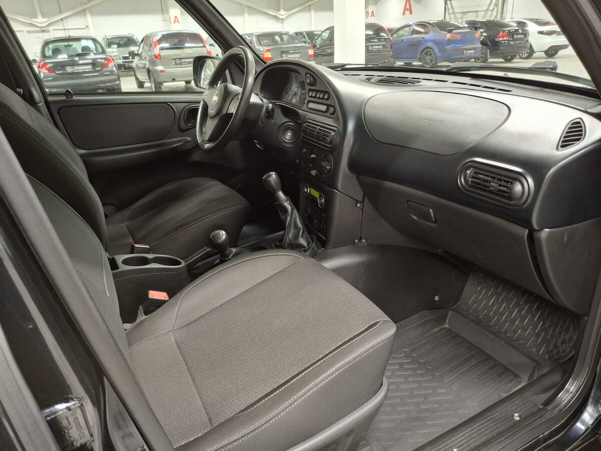 Купить Chevrolet Niva с пробегом. Фото: #10