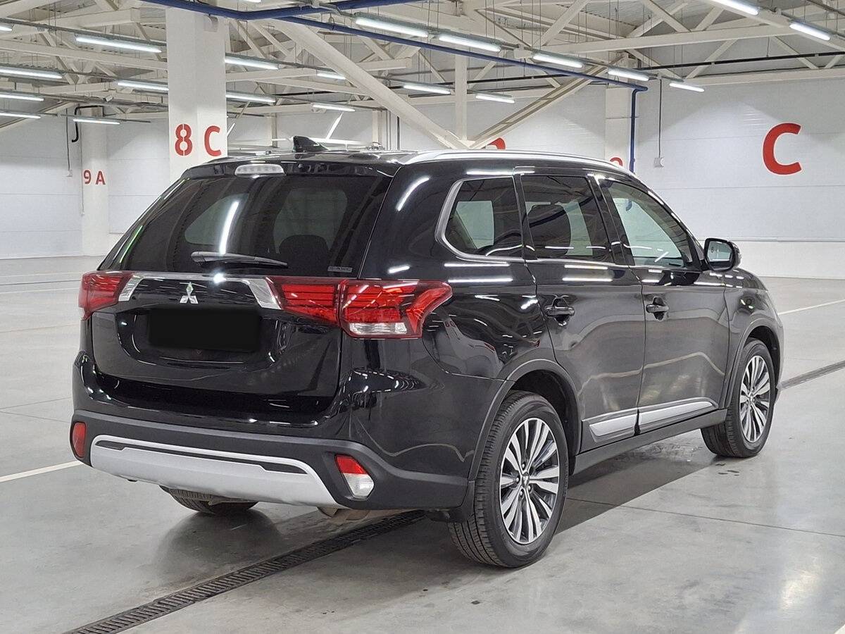 Купить Mitsubishi Outlander с пробегом. Фото: #4