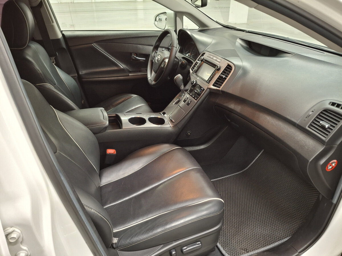 Купить Toyota Venza с пробегом. Фото: #10