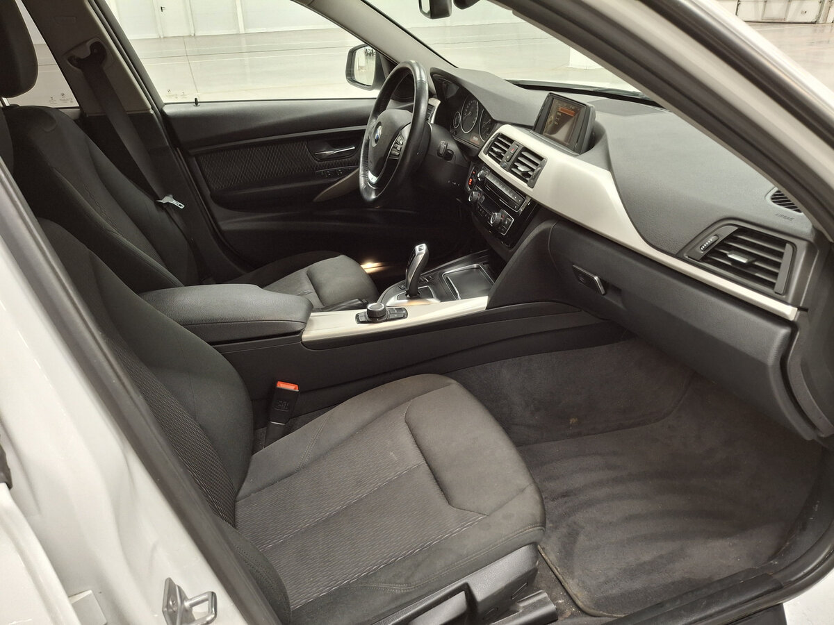 Купить BMW 3 серии с пробегом. Фото: #9