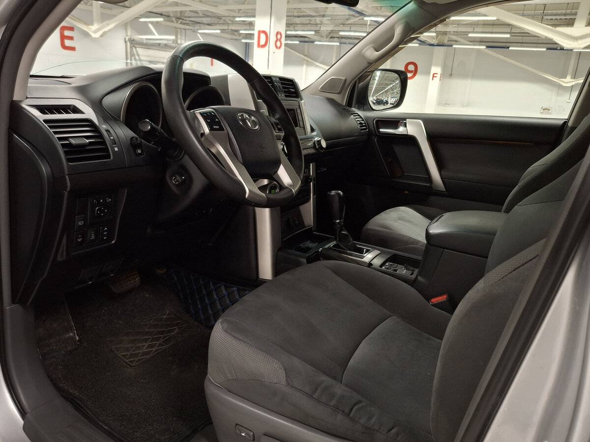 Купить Toyota Land Cruiser Prado с пробегом. Фото: #15