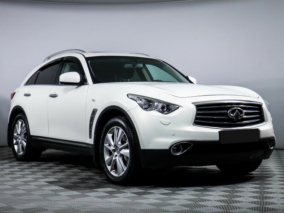 Купить Infiniti FX с пробегом. Фото: #2