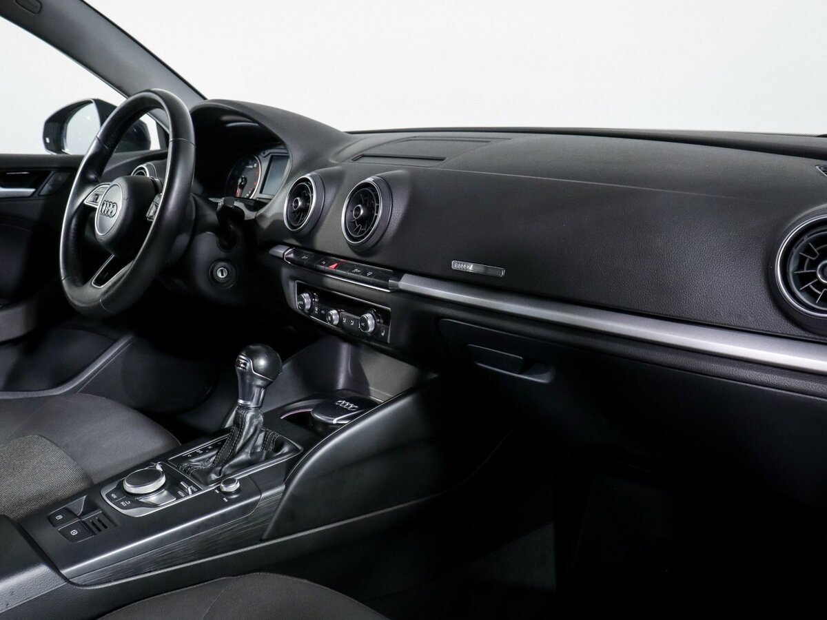 Купить Audi A3 с пробегом. Фото: #6