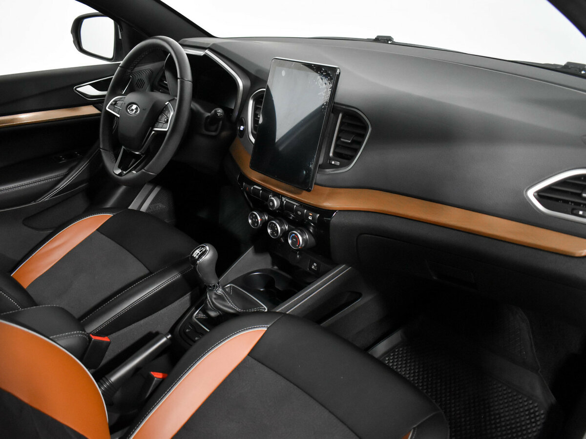 Купить Lada (ВАЗ) Vesta с пробегом. Фото: #11