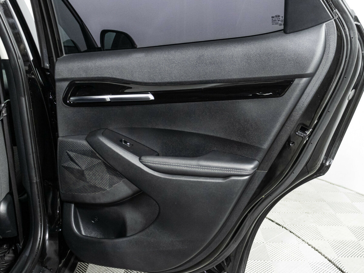 Купить Kia Seltos с пробегом. Фото: #23