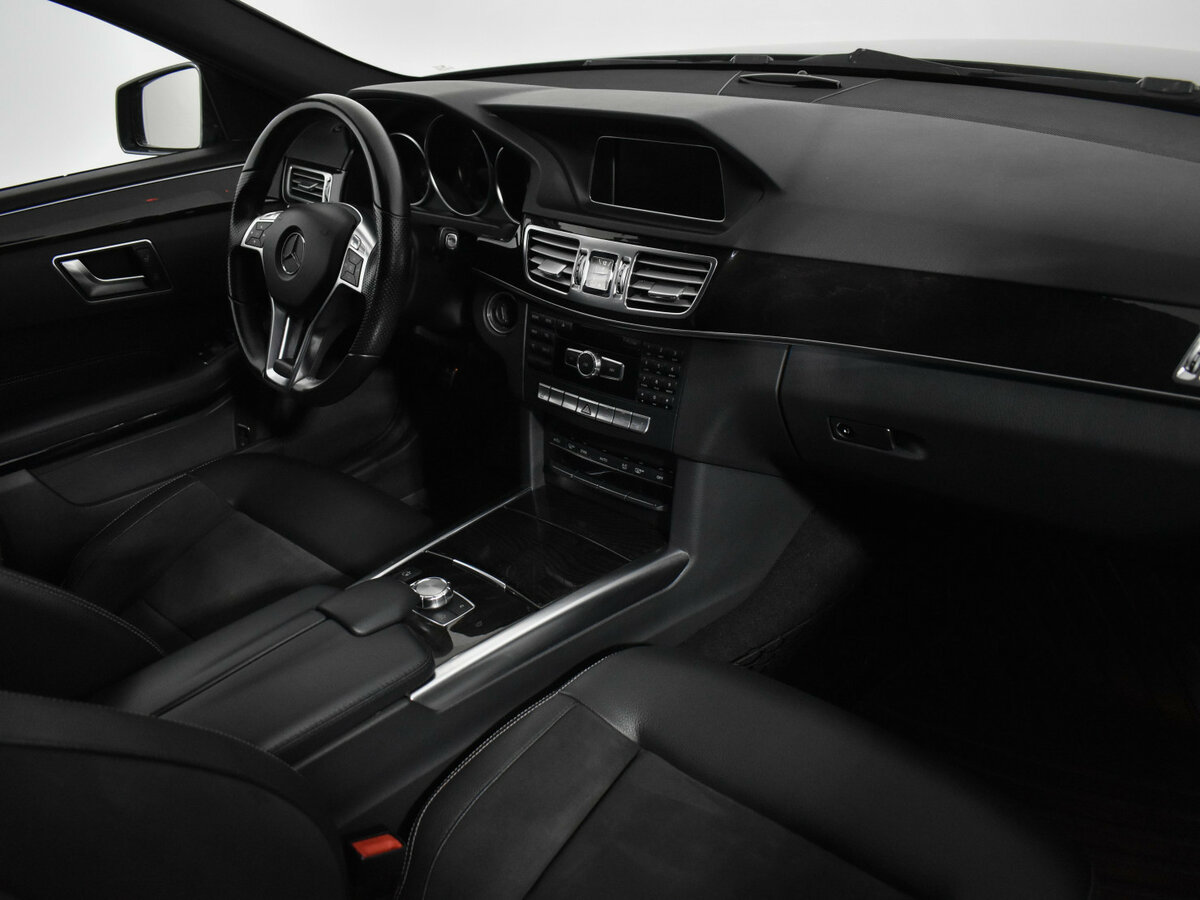 Купить Mercedes-Benz E-Класс с пробегом. Фото: #11