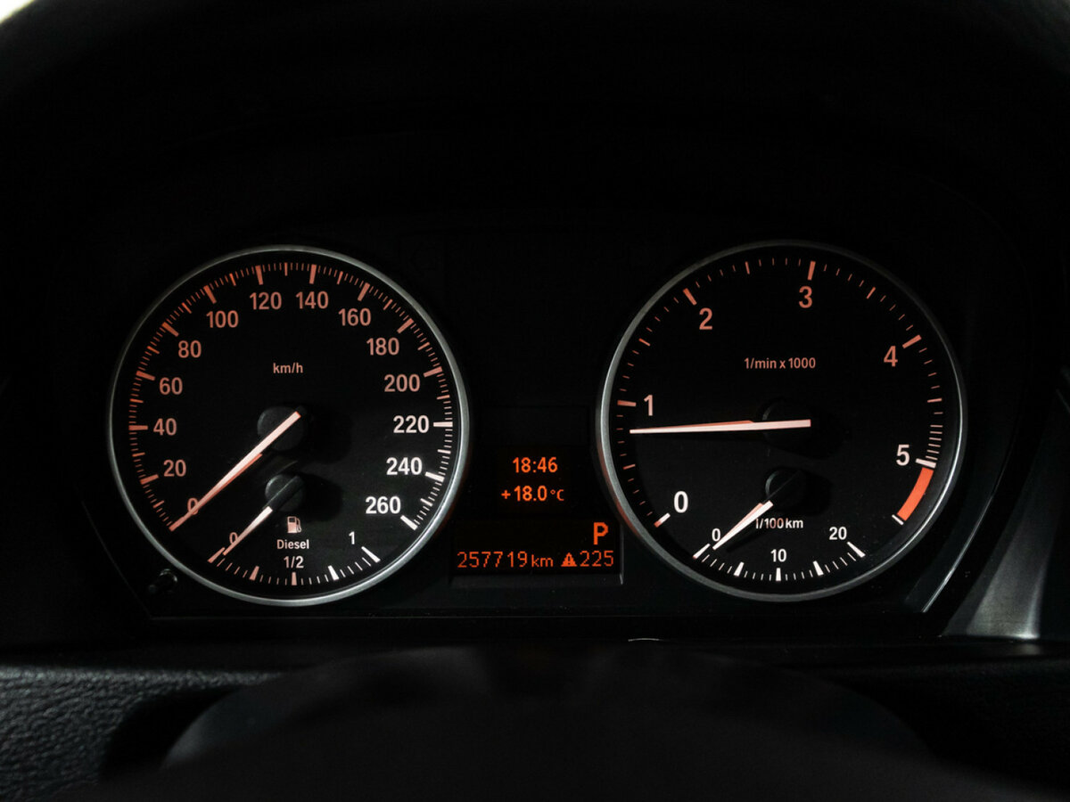 Купить BMW X1 с пробегом. Фото: #11