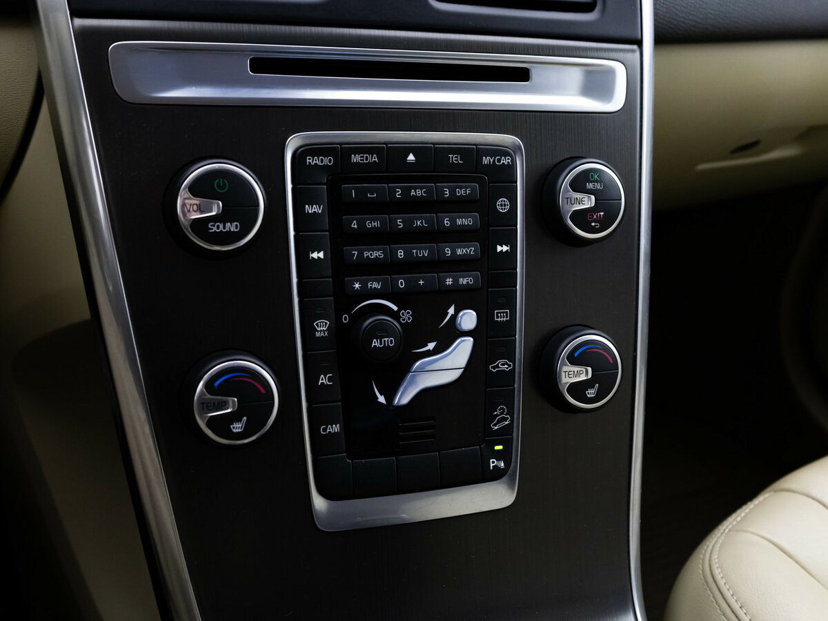 Продажа Б/У Вольво ИксЦ60. Фото: #11