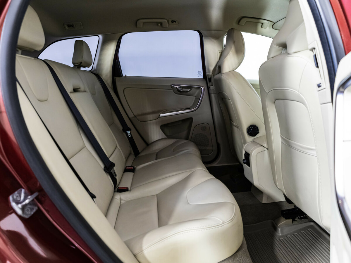 Продажа Б/У Вольво ИксЦ60. Фото: #13