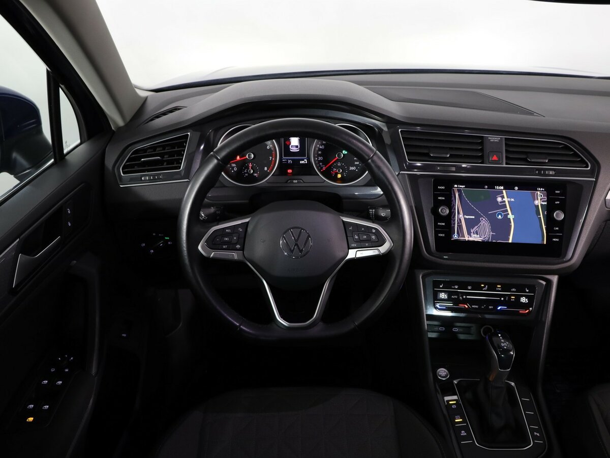 Купить Volkswagen Tiguan с пробегом. Фото: #9