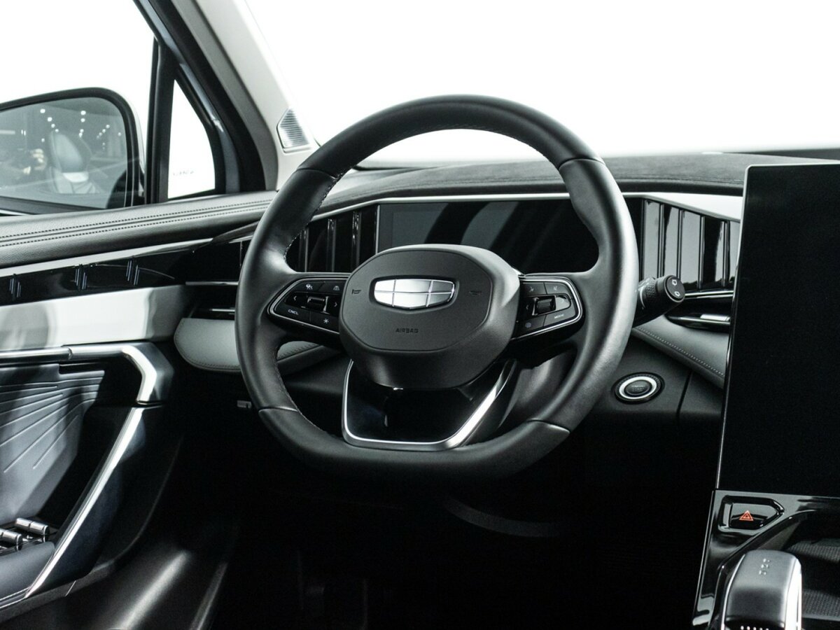 Купить Geely Atlas с пробегом. Фото: #19