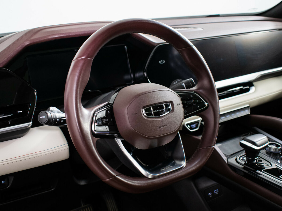 Купить Geely Monjaro с пробегом. Фото: #14