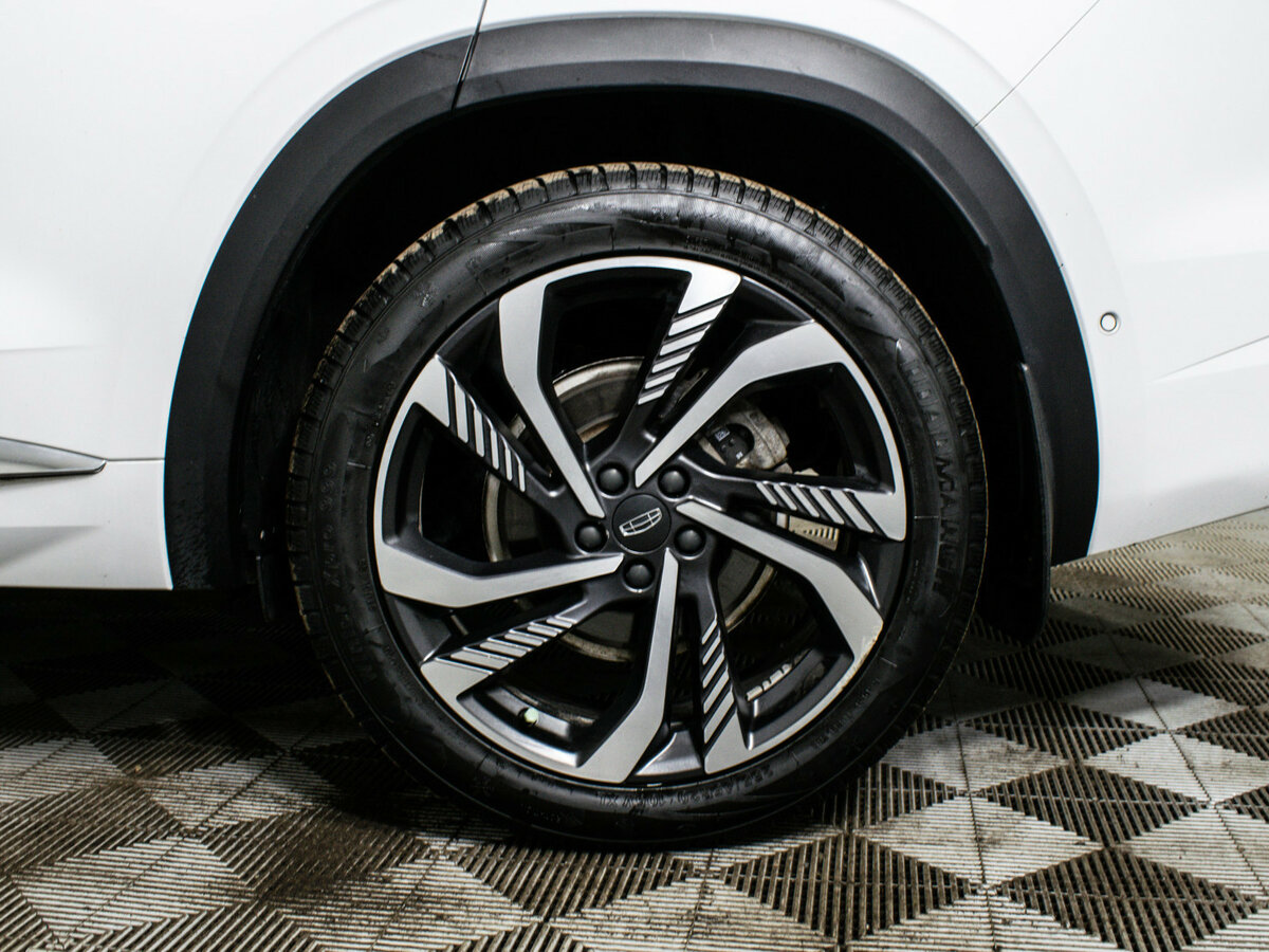 Купить Geely Monjaro с пробегом. Фото: #23