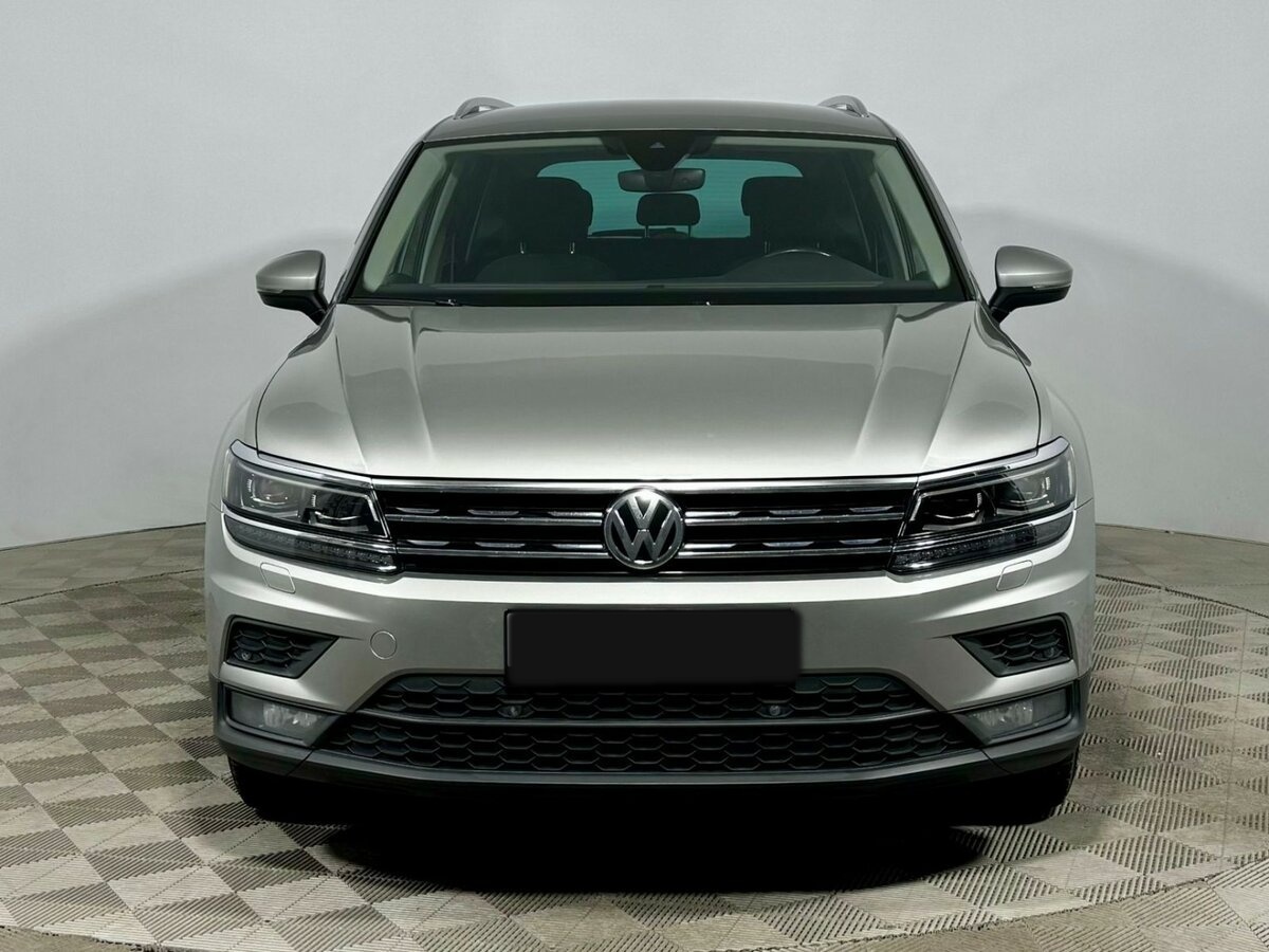 Купить Volkswagen Tiguan с пробегом. Фото: #2