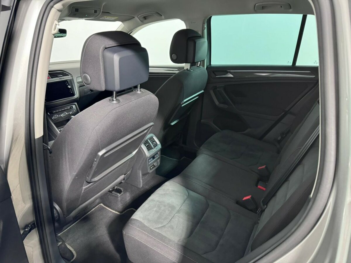 Купить Volkswagen Tiguan с пробегом. Фото: #8