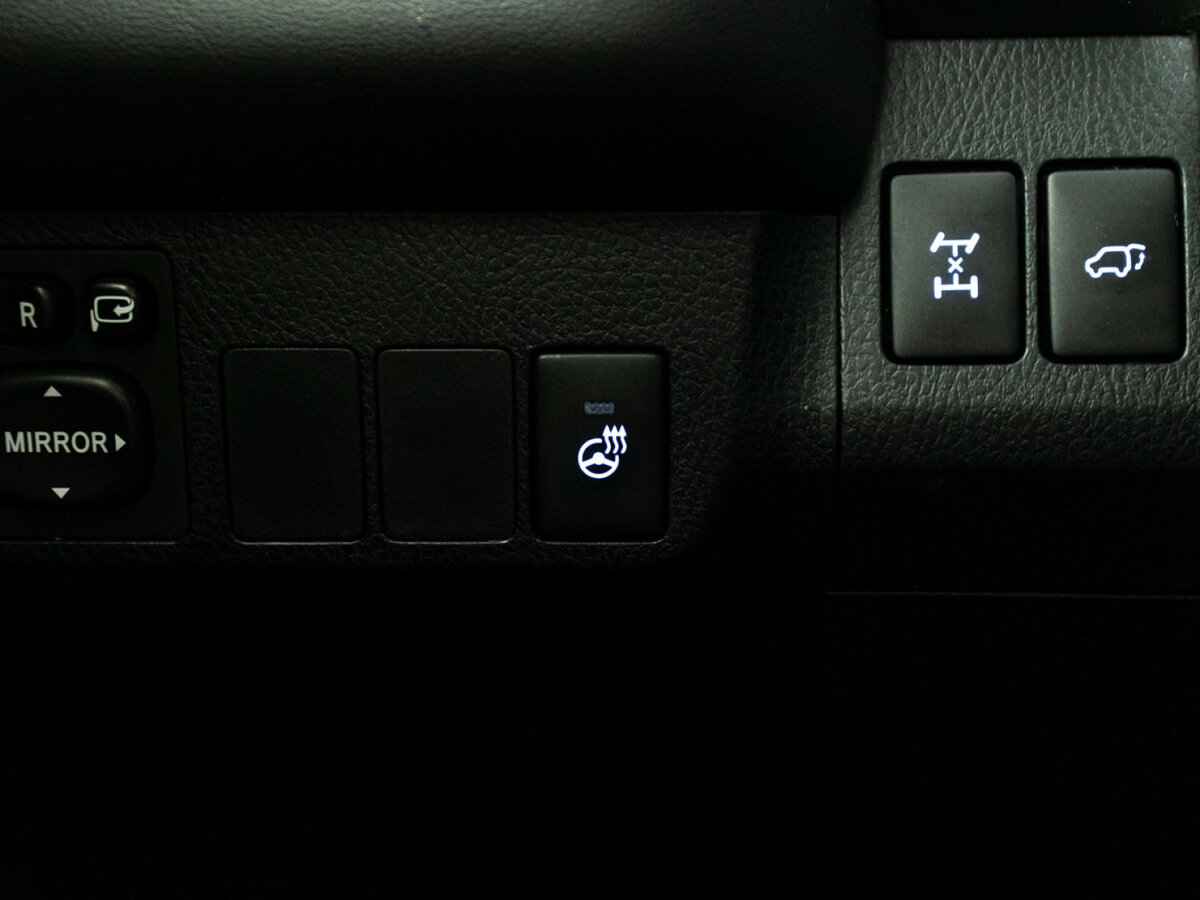 Купить Toyota RAV4 с пробегом. Фото: #16