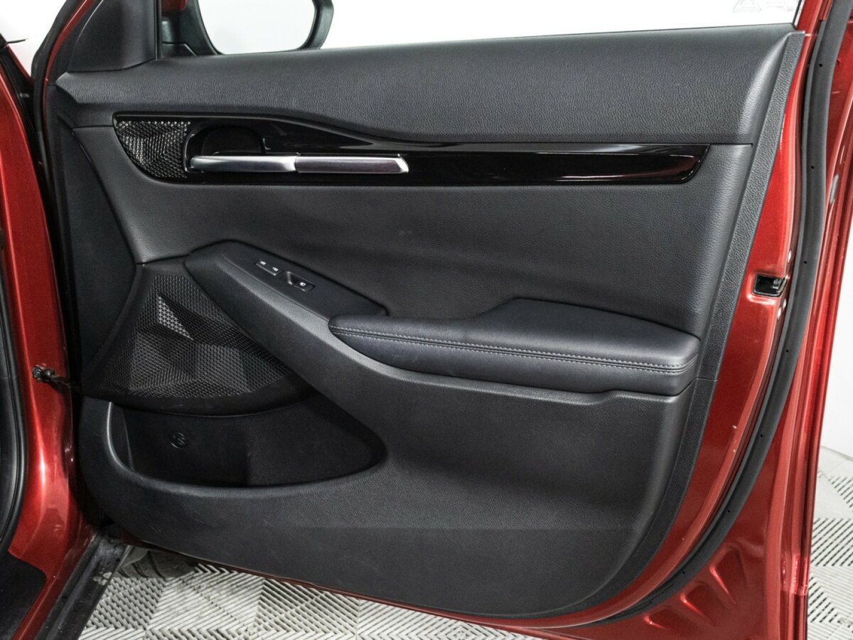 Купить Kia Seltos с пробегом. Фото: #24