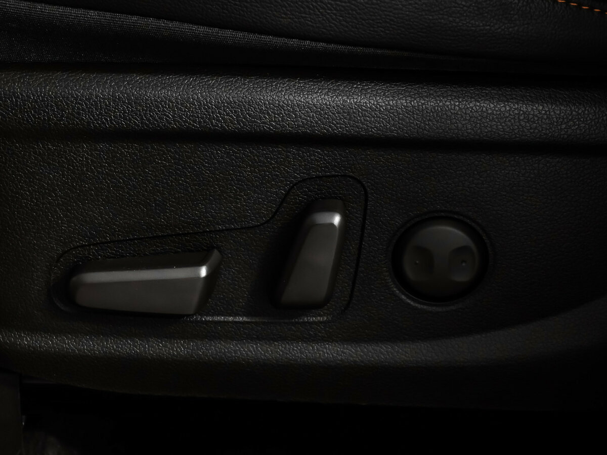 Купить Hyundai Santa Fe с пробегом. Фото: #16