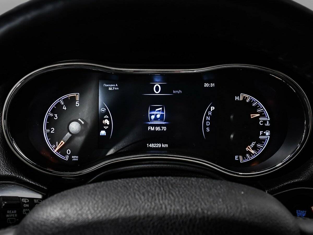 Купить Jeep Grand Cherokee с пробегом. Фото: #7