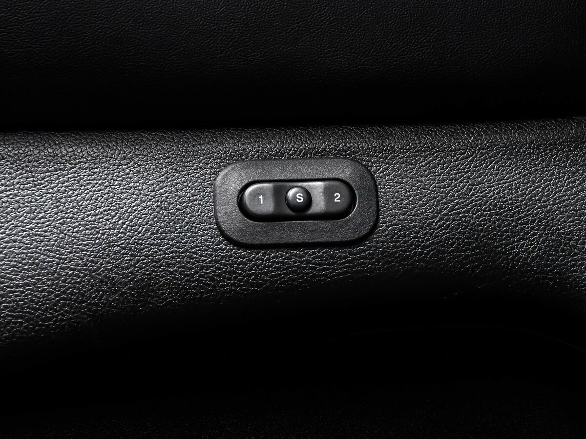 Купить Jeep Grand Cherokee с пробегом. Фото: #14