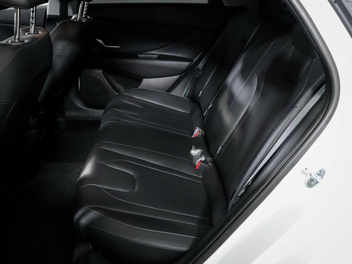 Купить Hyundai Elantra с пробегом. Фото: #7