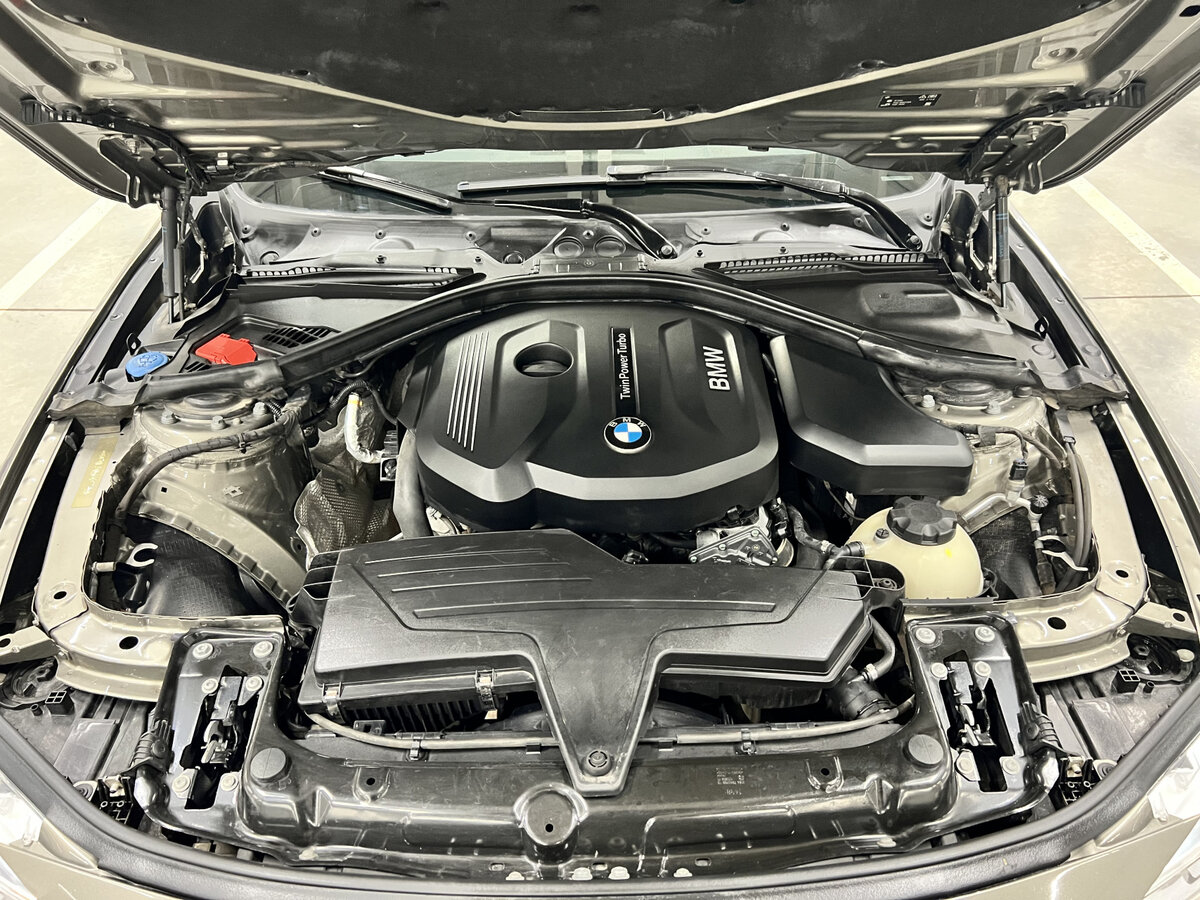 Купить BMW 3 серии с пробегом. Фото: #8