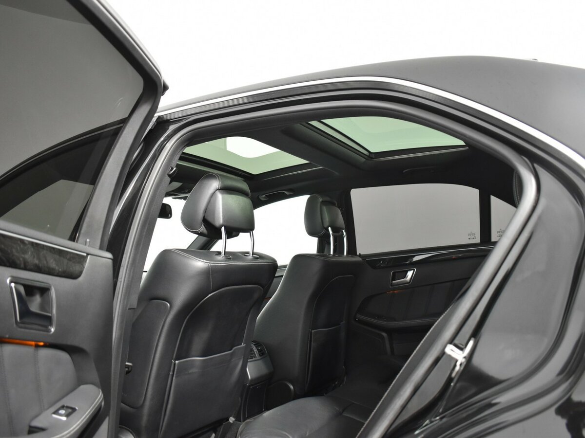 Купить Mercedes-Benz E-Класс с пробегом. Фото: #12